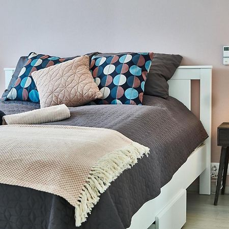 Catamaran Apartments - Hostaid Сиофок Екстериор снимка